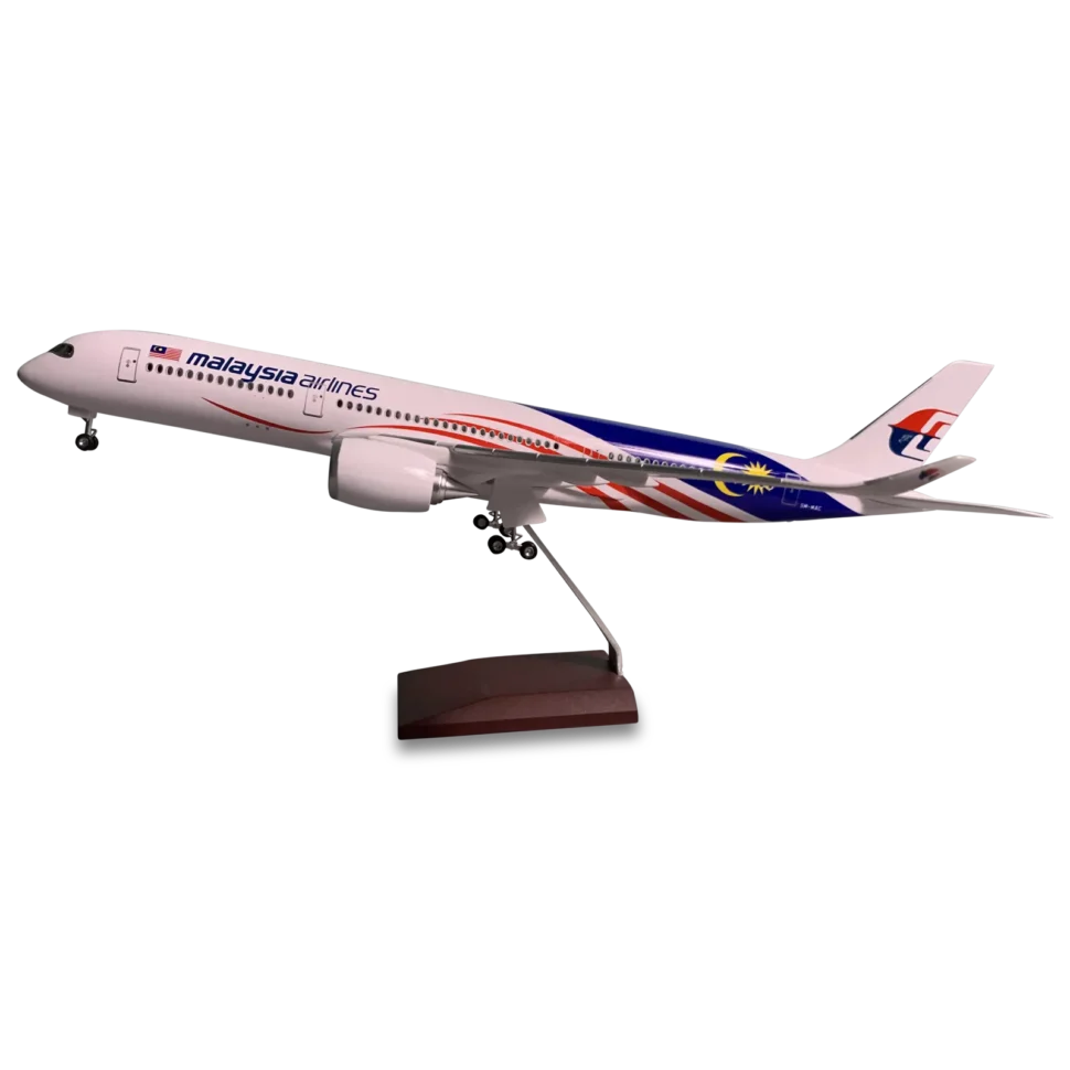 Malaysia Airlines A350 Scaled Airplane Model - Image 2
