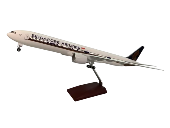 Singapore B777-300ER Resin Aircraft Model – with Landing Gear & LED